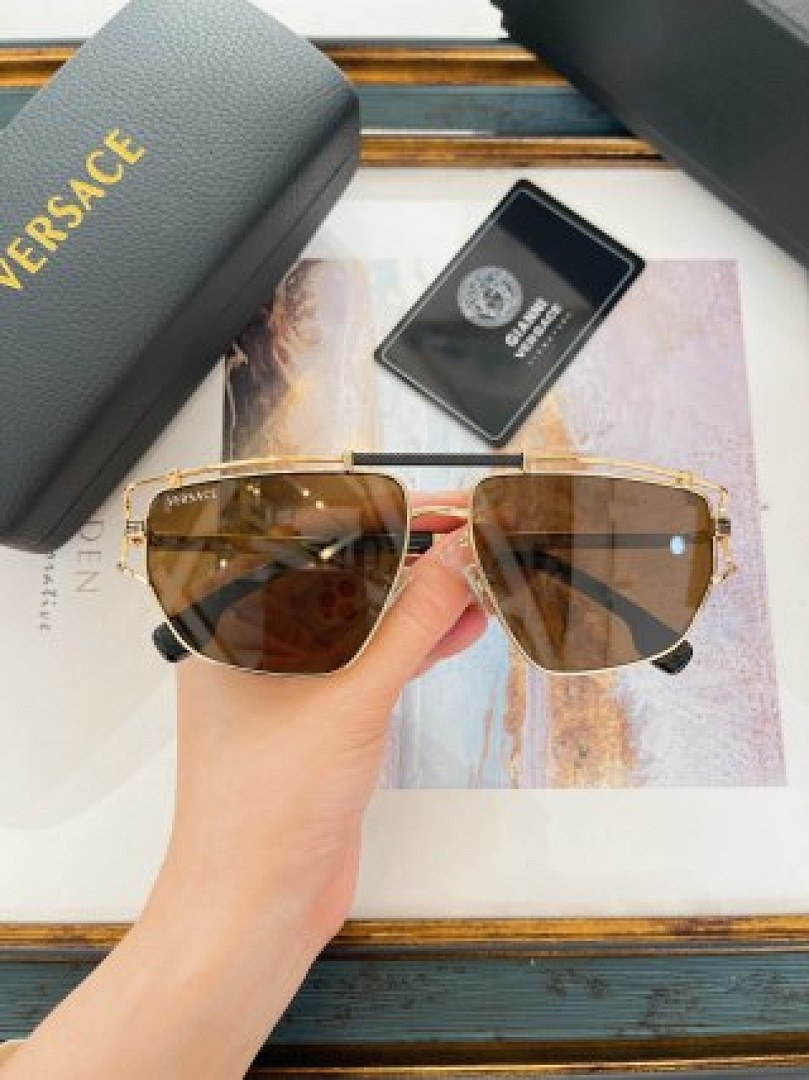 Other VERSACE Sunglasses - Image 50