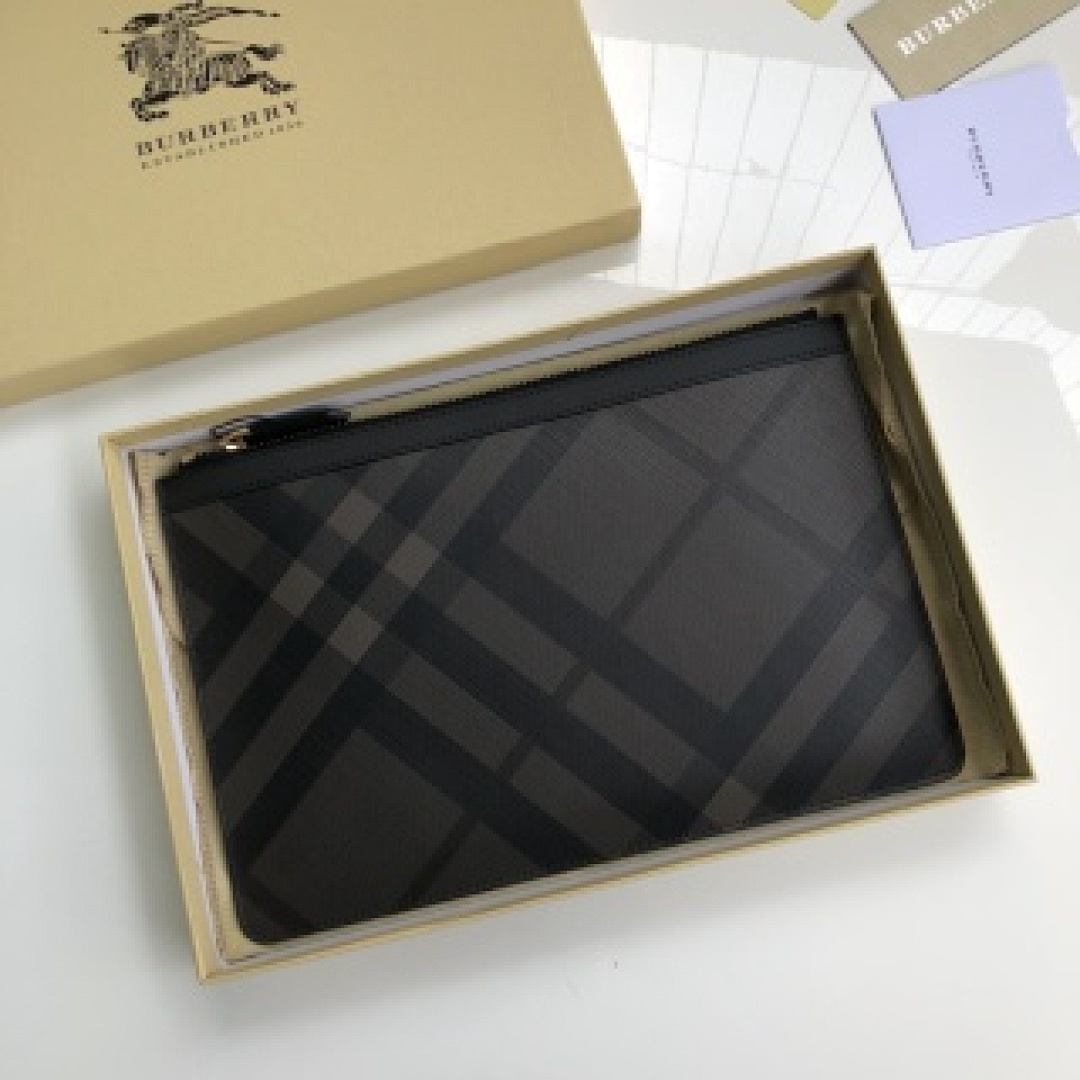 Other Burberry - Image 60