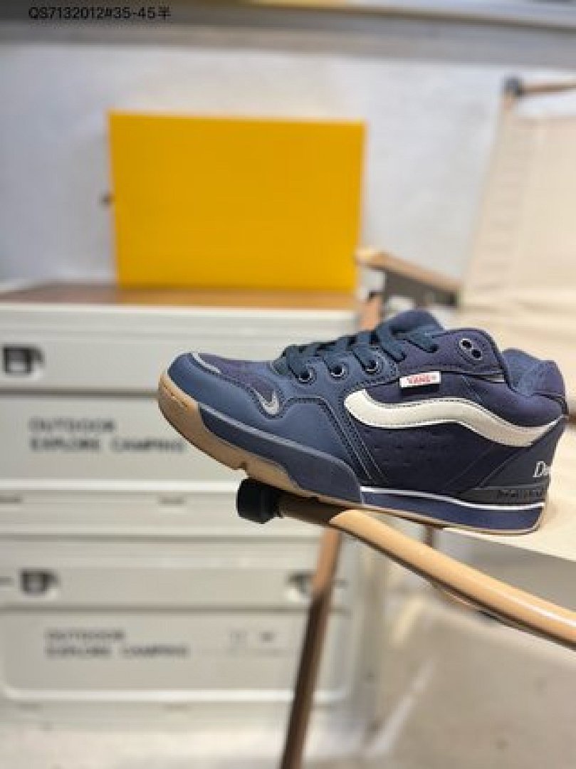 Other Vans - Image 64