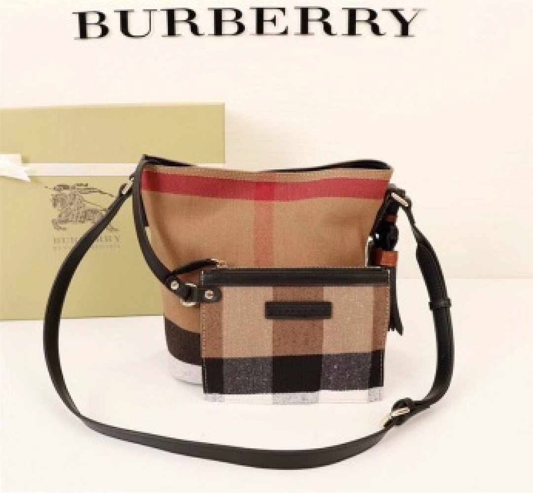 Other Burberry - Image 83