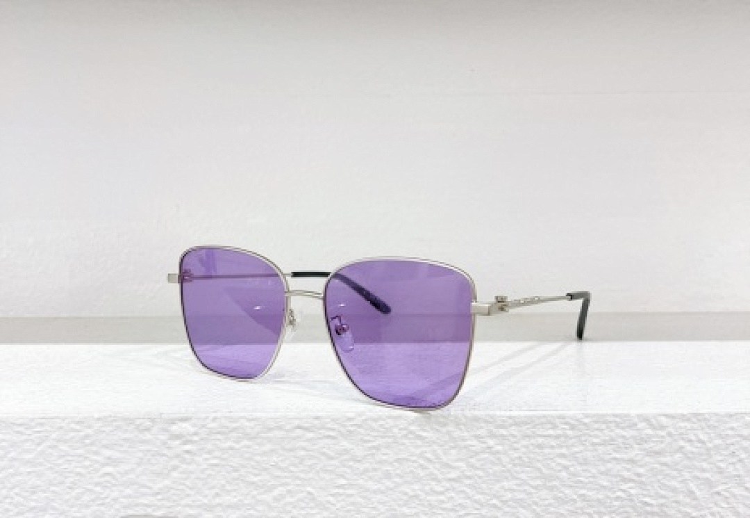 Other Balenciaga Sunglasses - Image 32