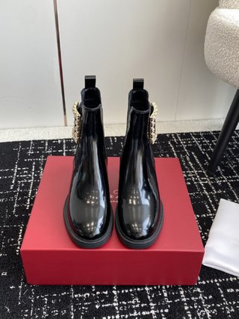 Other Roger Vivier - Image 18