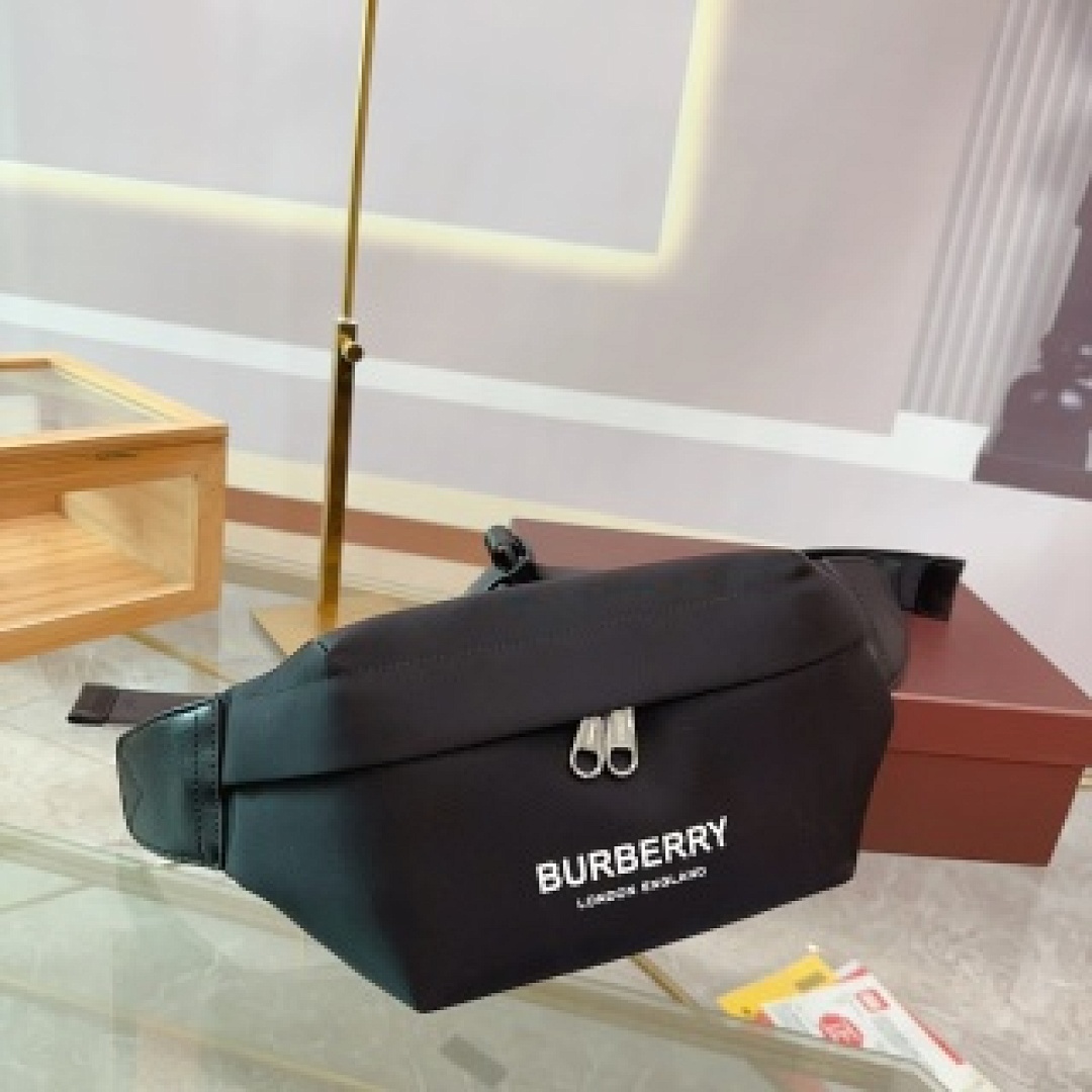 Other Burberry - Image 101