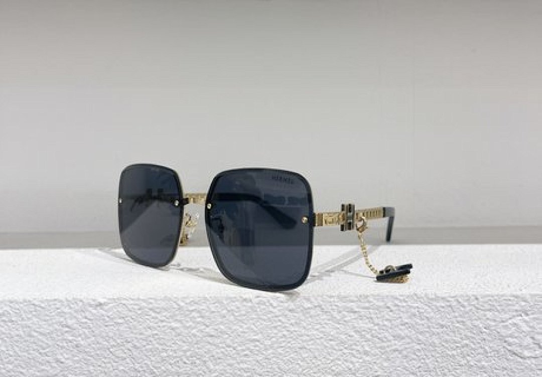 Other HERMES Sunglasses - Image 23