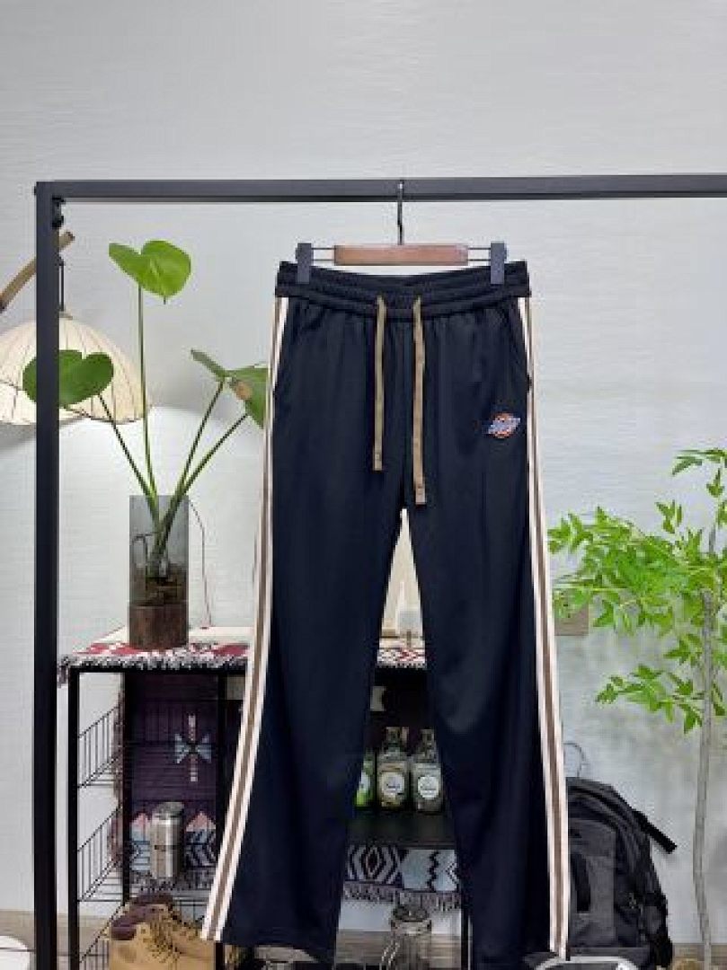 Christian Louboutin Dickies - Image 18