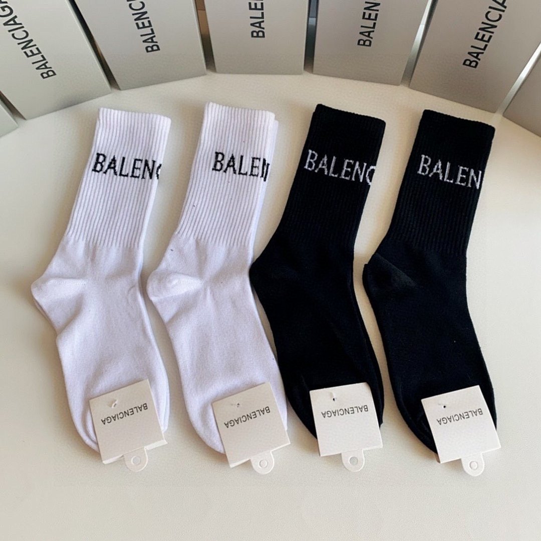 Socks, photo 1