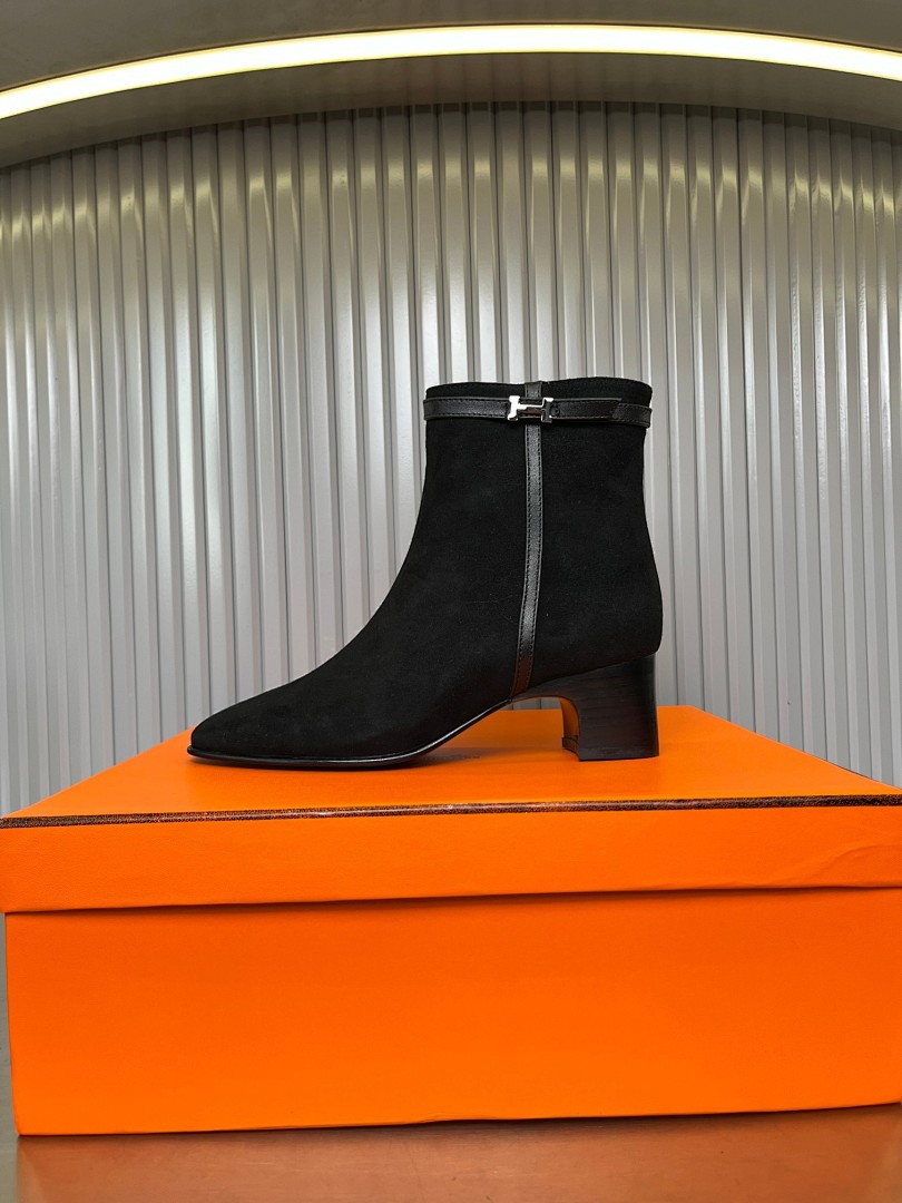 Other Hermes Boots - Image 99