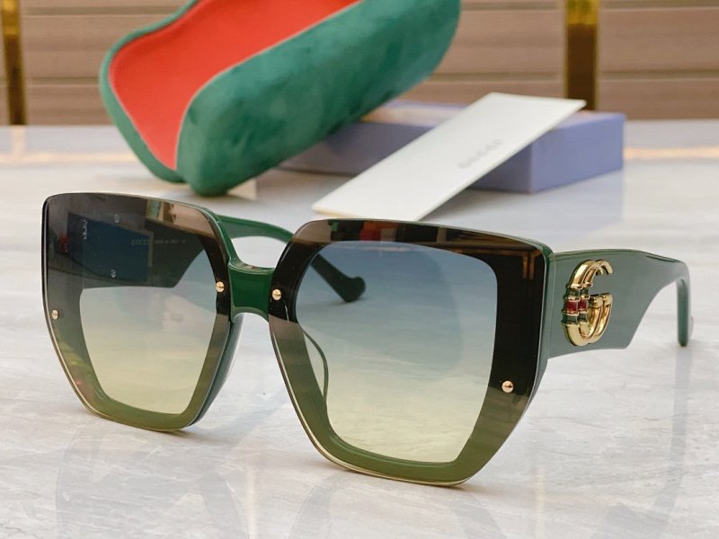 Other Glasses, photo 1