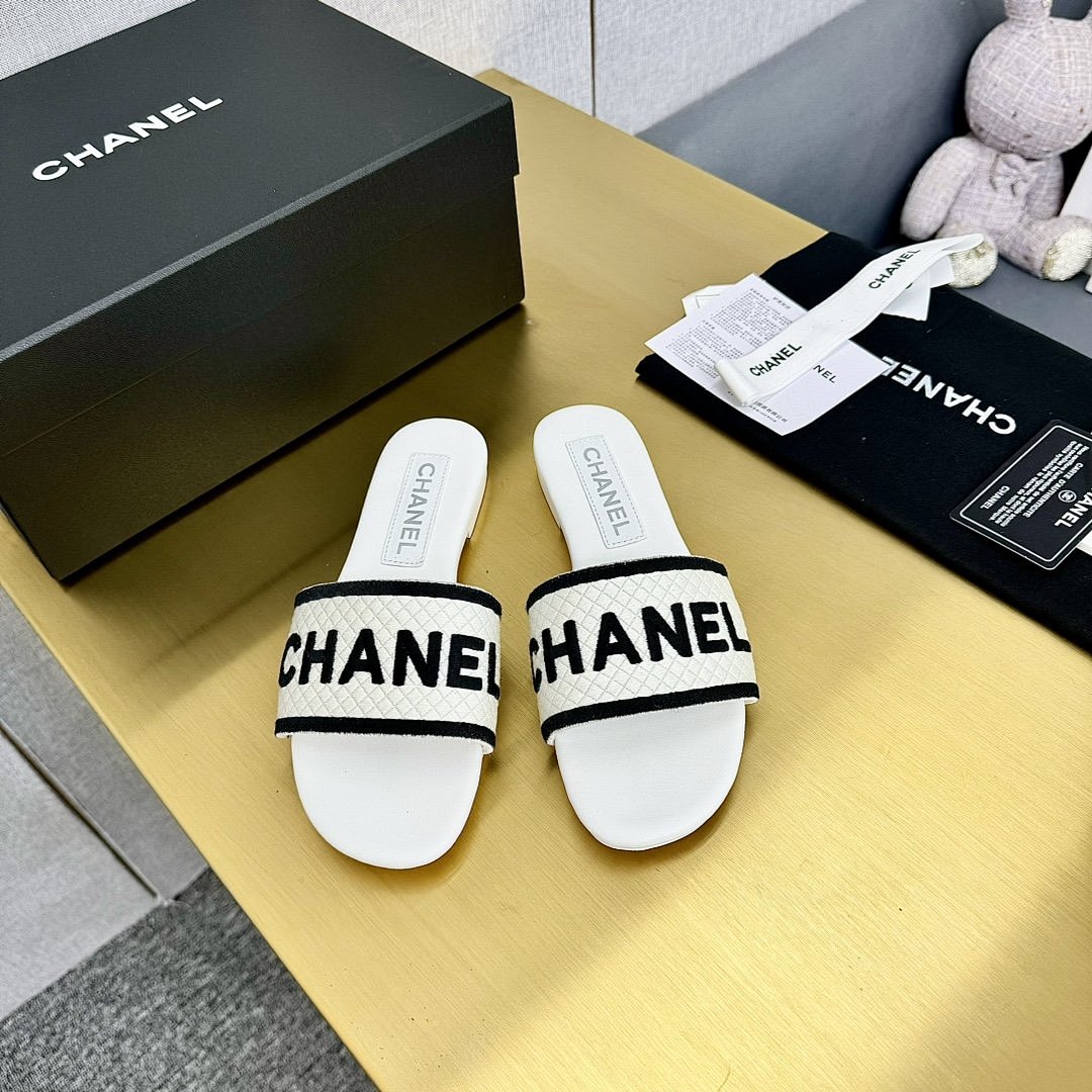 Other Women's Slippers - Image 61