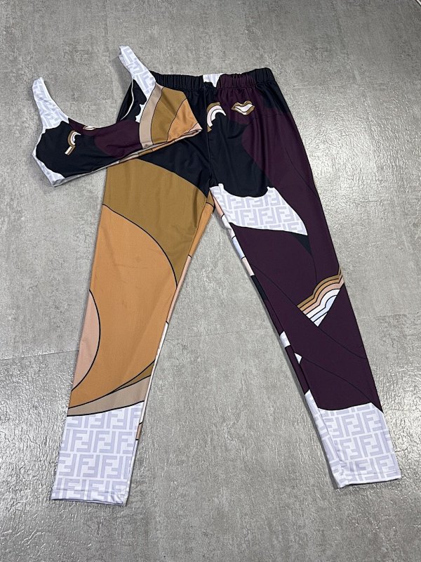 Yoga Wear, photo 1