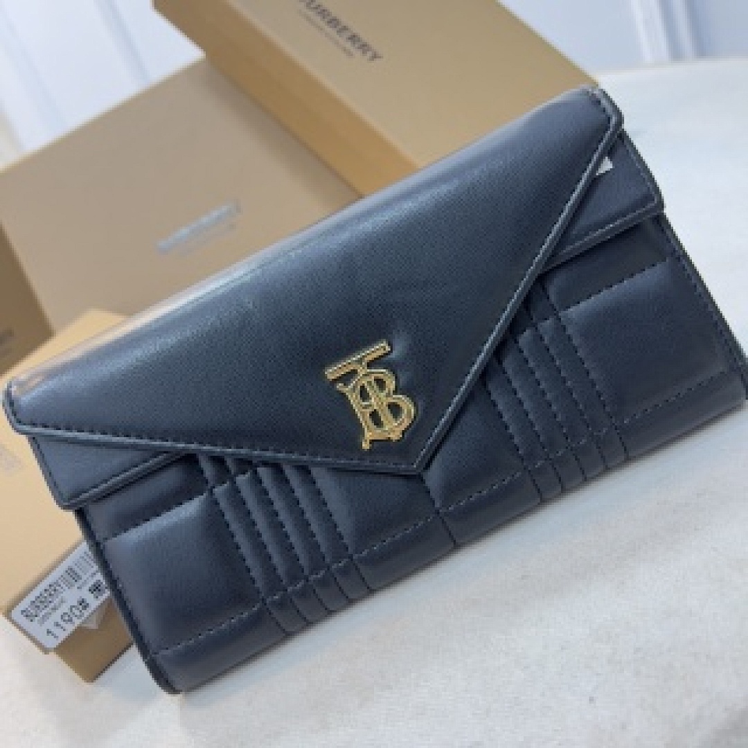 Other Burberry - Image 17