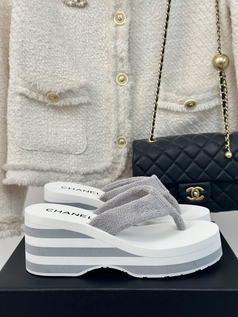 Other Women's Slippers - Image 94