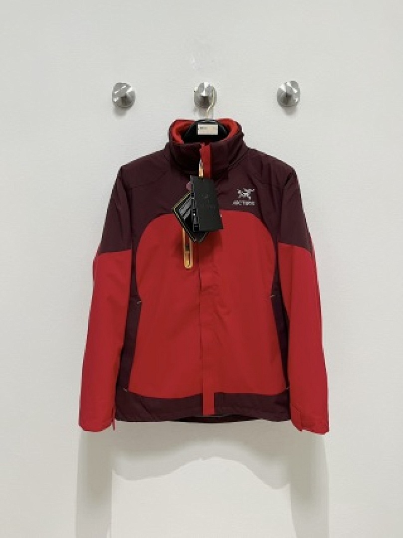 Christian Louboutin ARCTERYX Mens Winter - Image 73