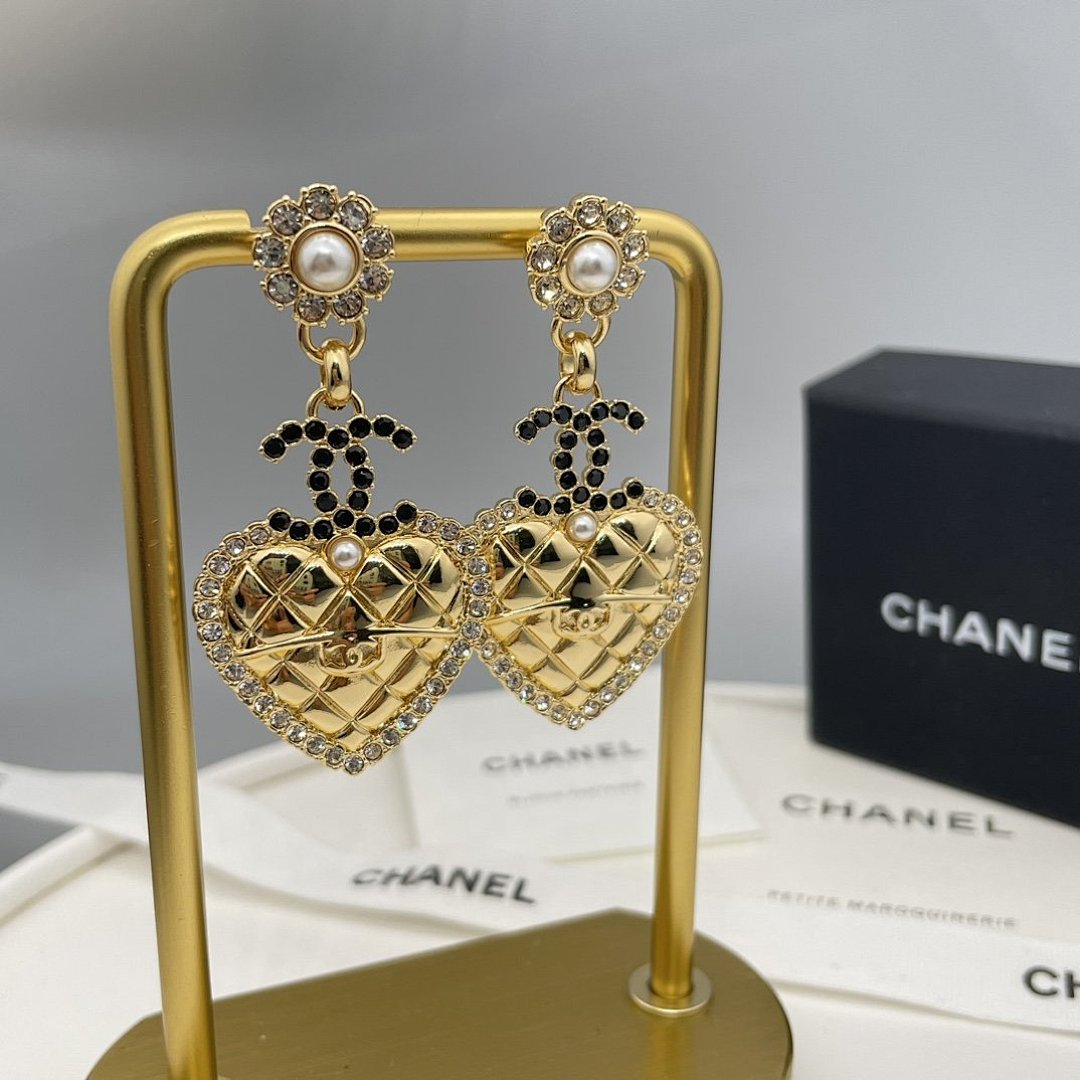 Other Chanel - Image 27