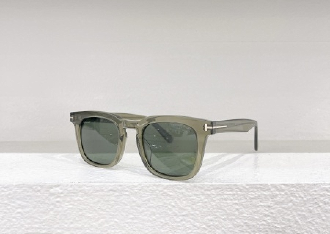 Other TOMTORD Sunglasses - Image 121