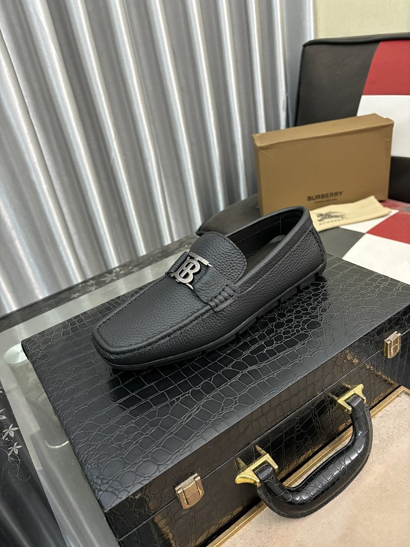 Other Burberry Shoes - Image 45