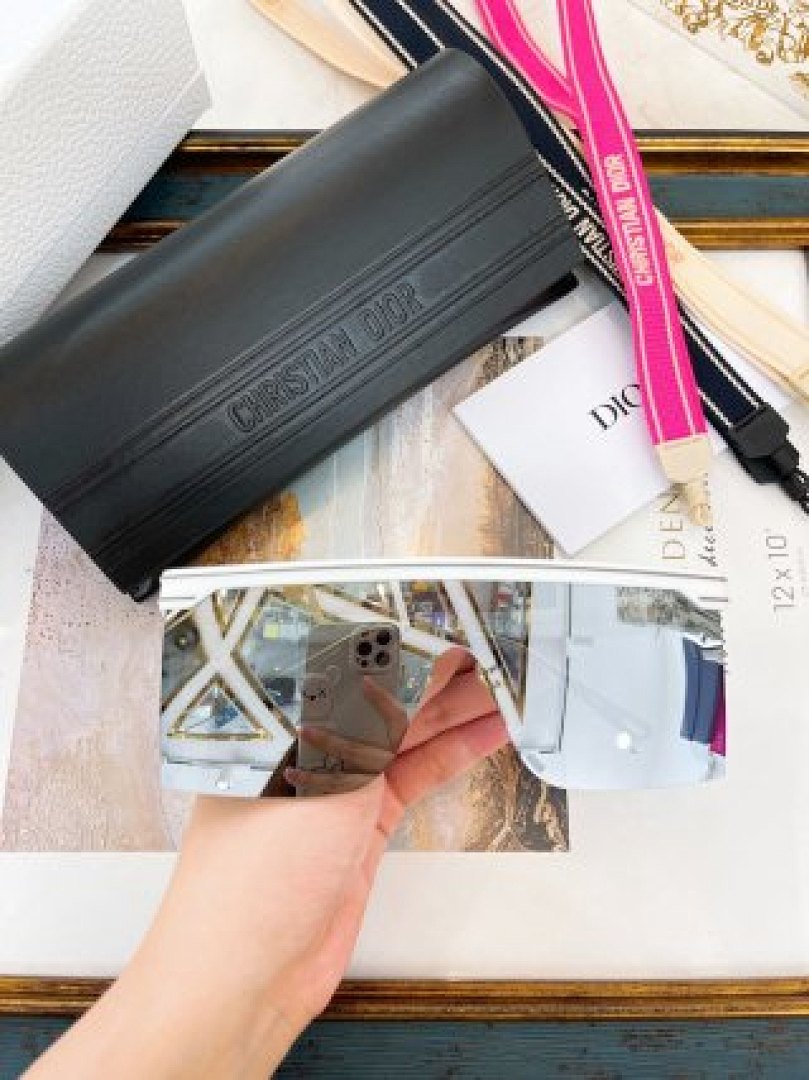 Other Dior Sunglasses - Image 121