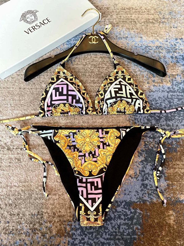 Other Bikini, photo 1