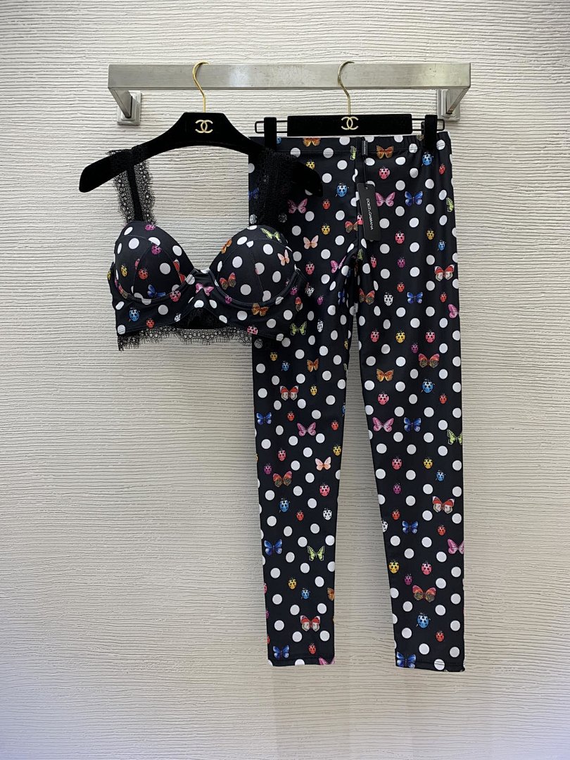 Other Yoga Wear, photo 1