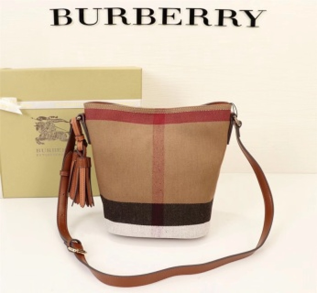 Other Burberry - Image 91