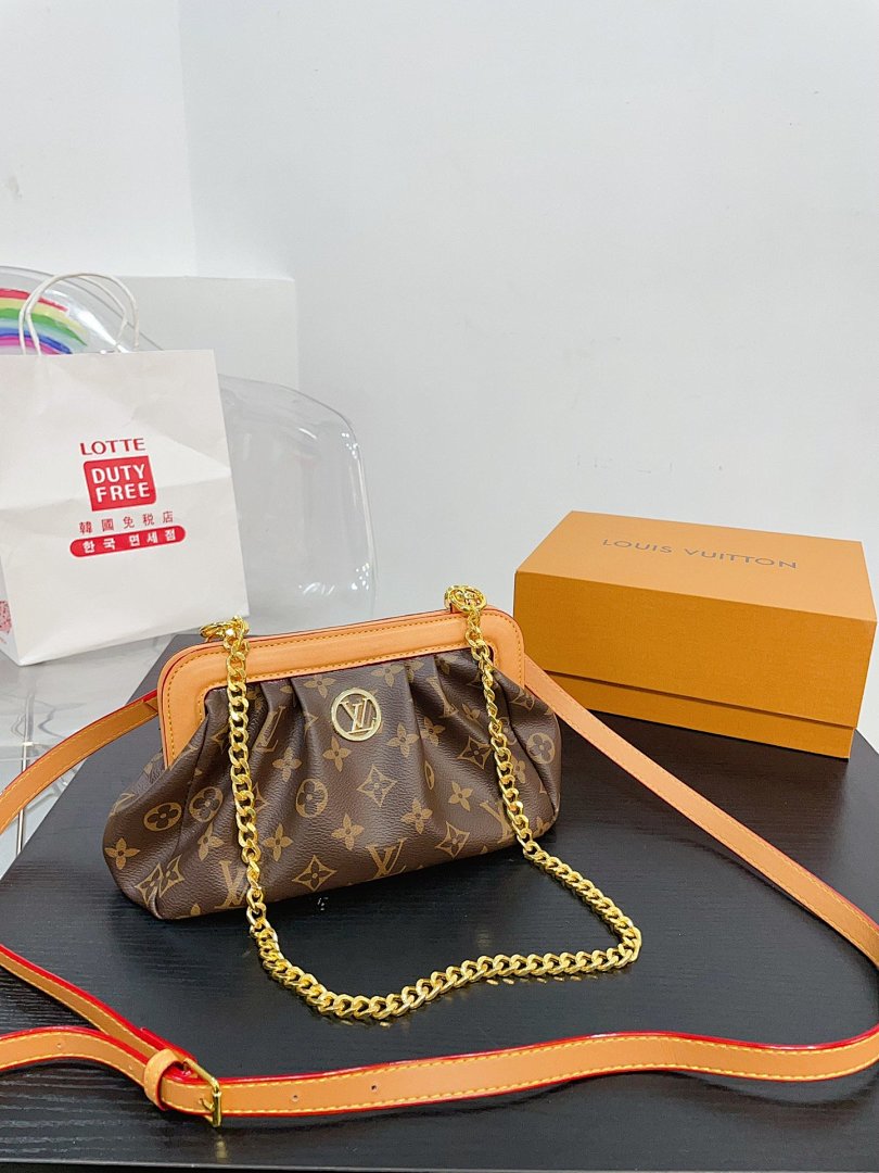 Other Louis Vuitton - Image 28