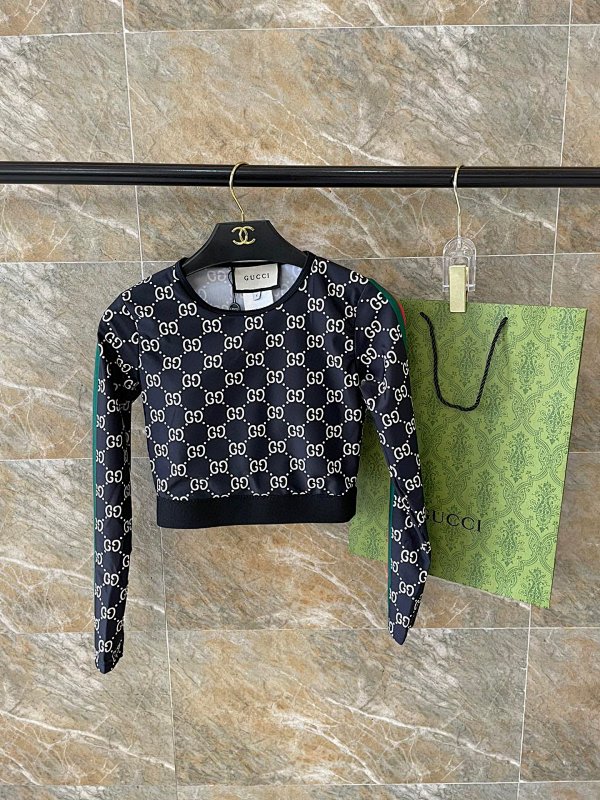 Yoga Wear, photo 1