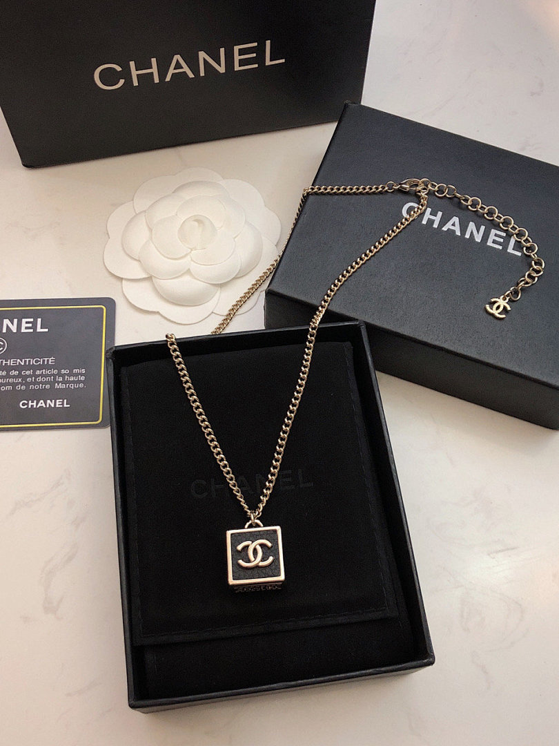 Other Chanel - Image 12