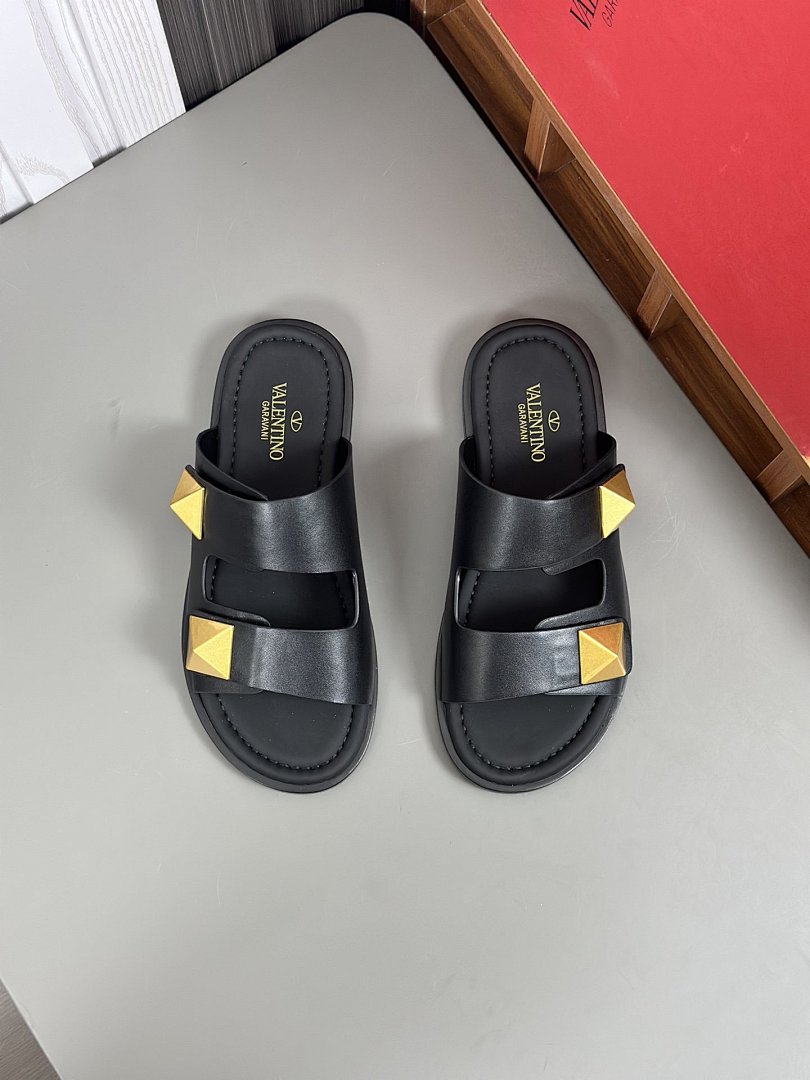 Other Men's Slippers - Image 4