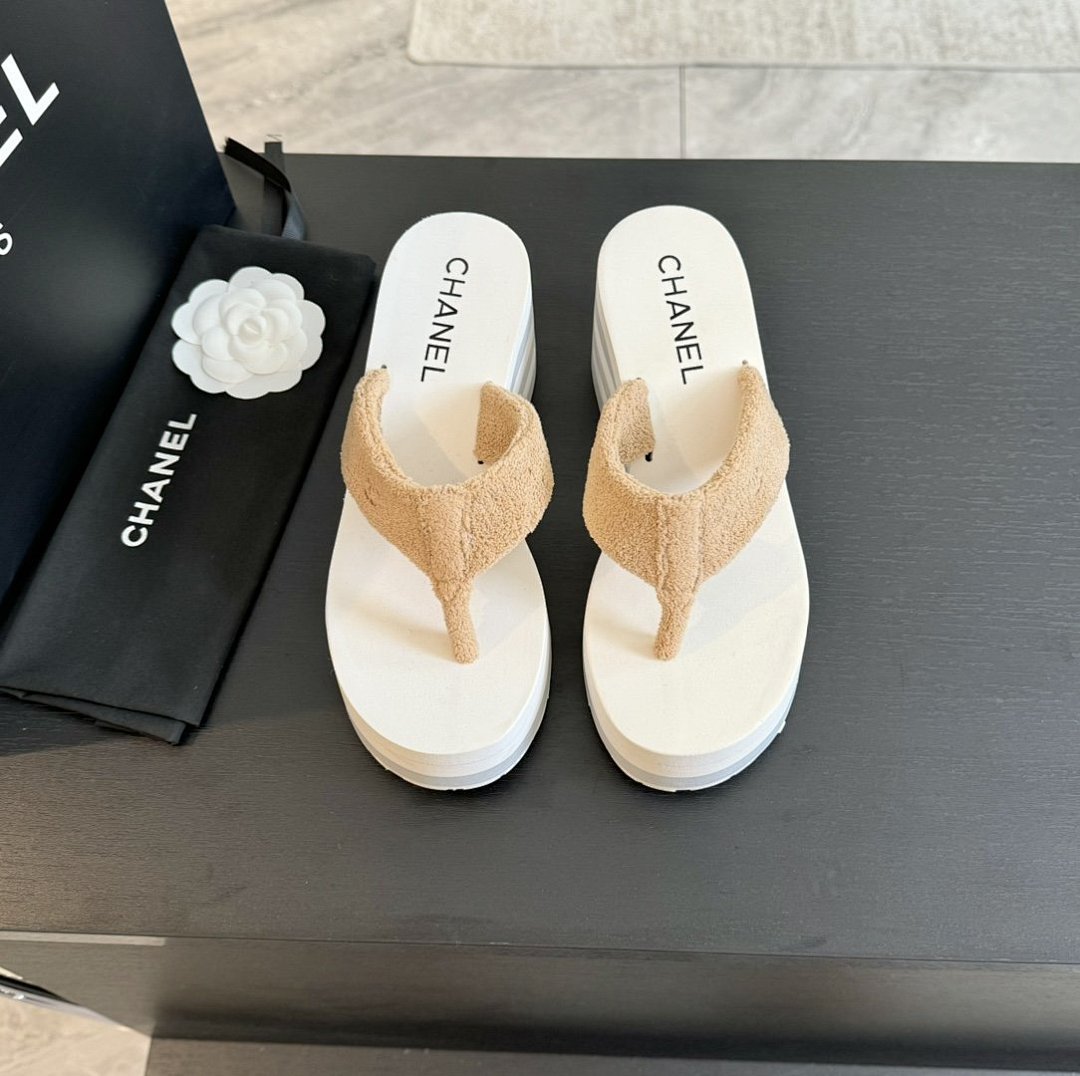 Other Women's Slippers - Image 74