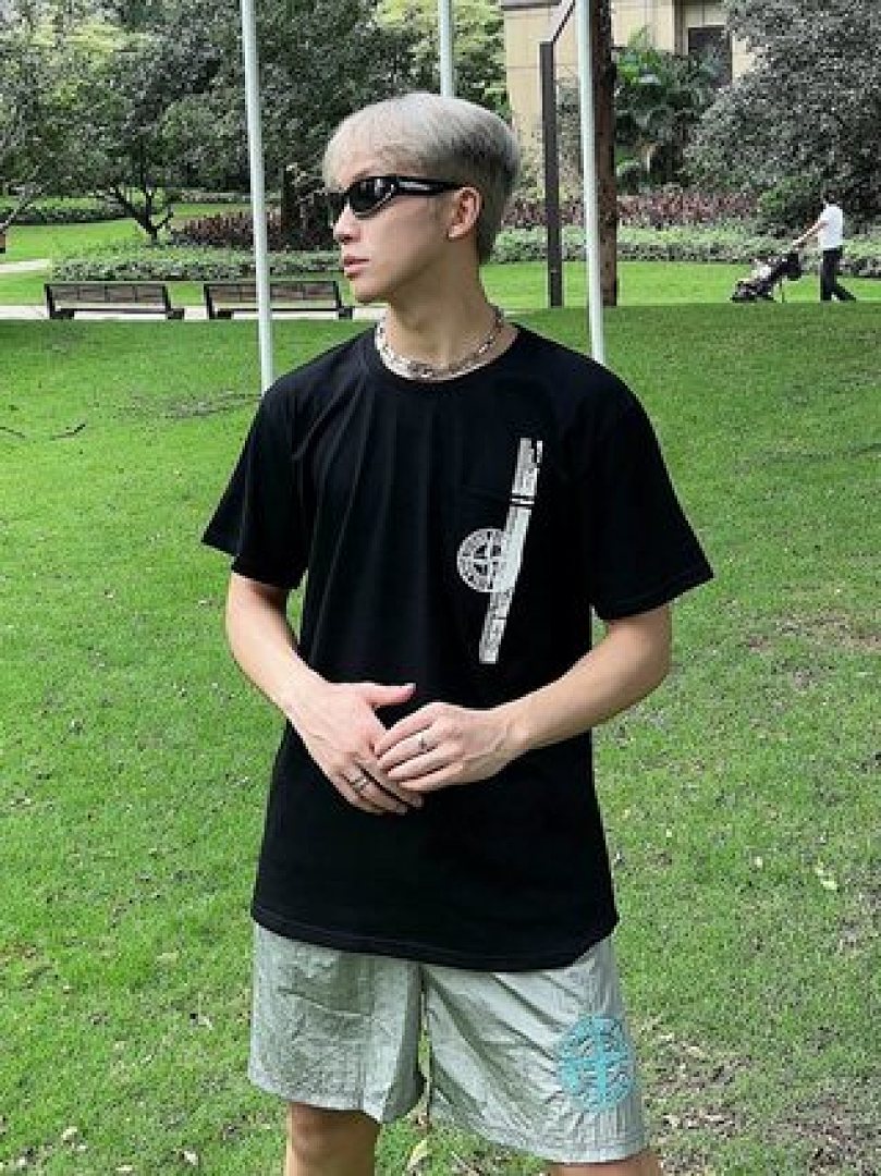 On Running Stone Island - Image 13