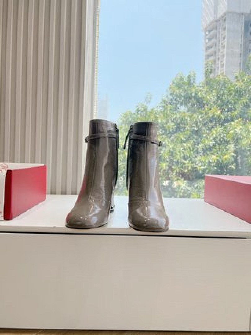 Other Roger Vivier - Image 3