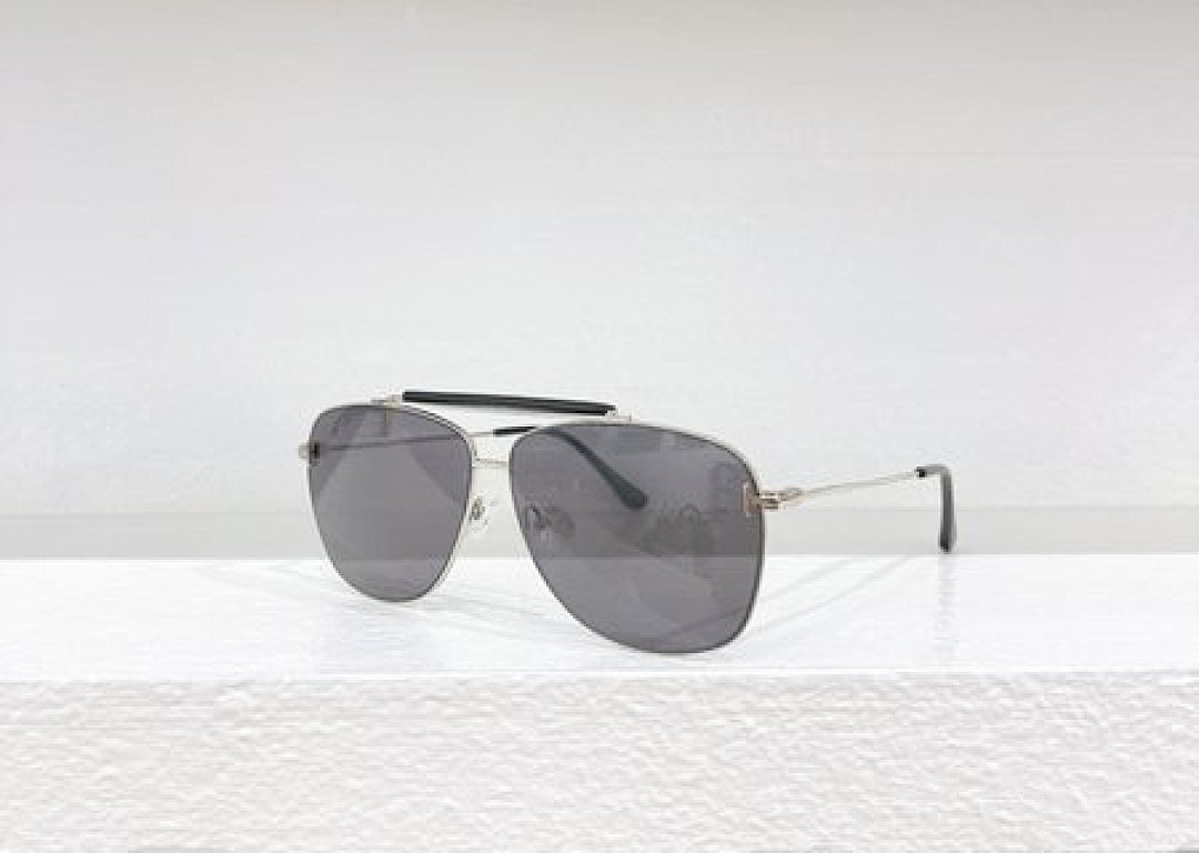 Other TOMTORD Sunglasses - Image 58