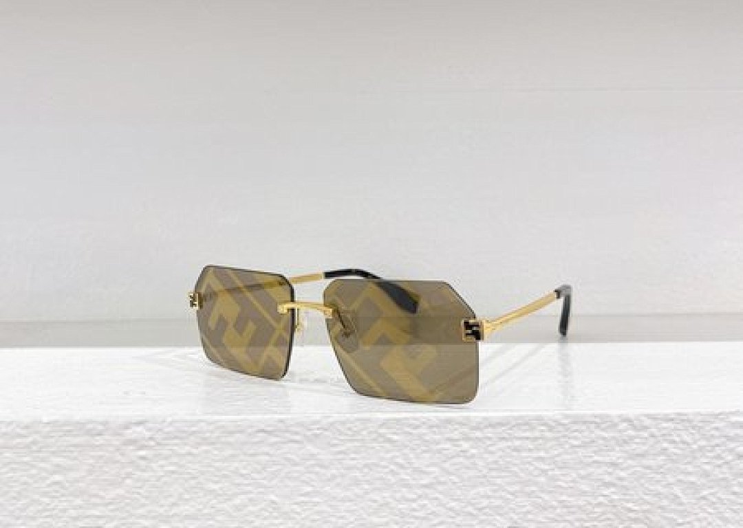 Other Fendi Sunglasses - Image 7