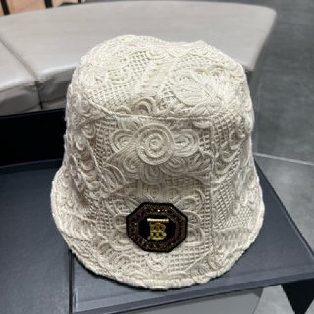 Other Burberry - Image 85