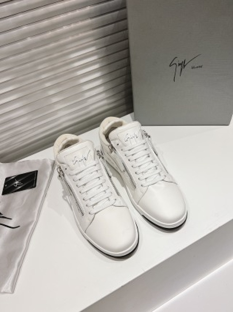 Other Giuseppe Zanotti - Image 79