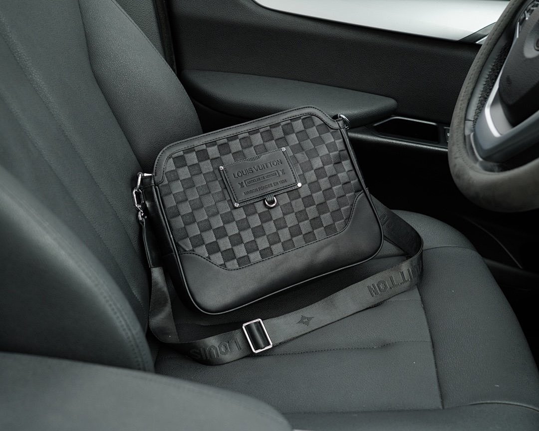 Other Louis Vuitton - Image 47