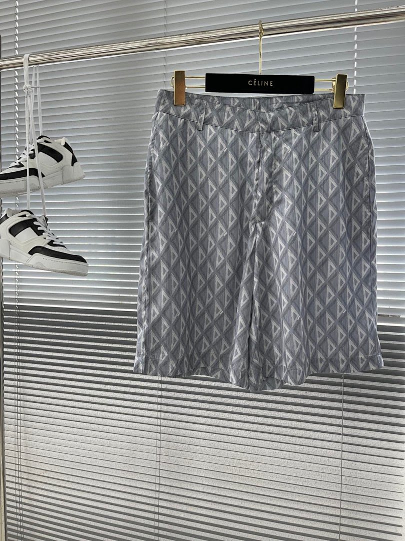 Other Shorts, photo 1