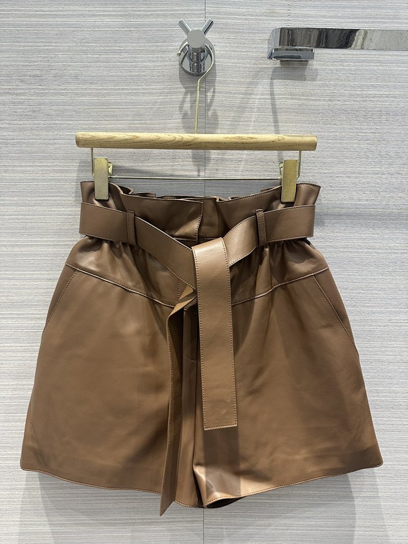 Other Shorts, photo 1