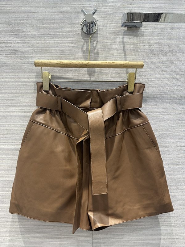 Other Shorts, photo 1