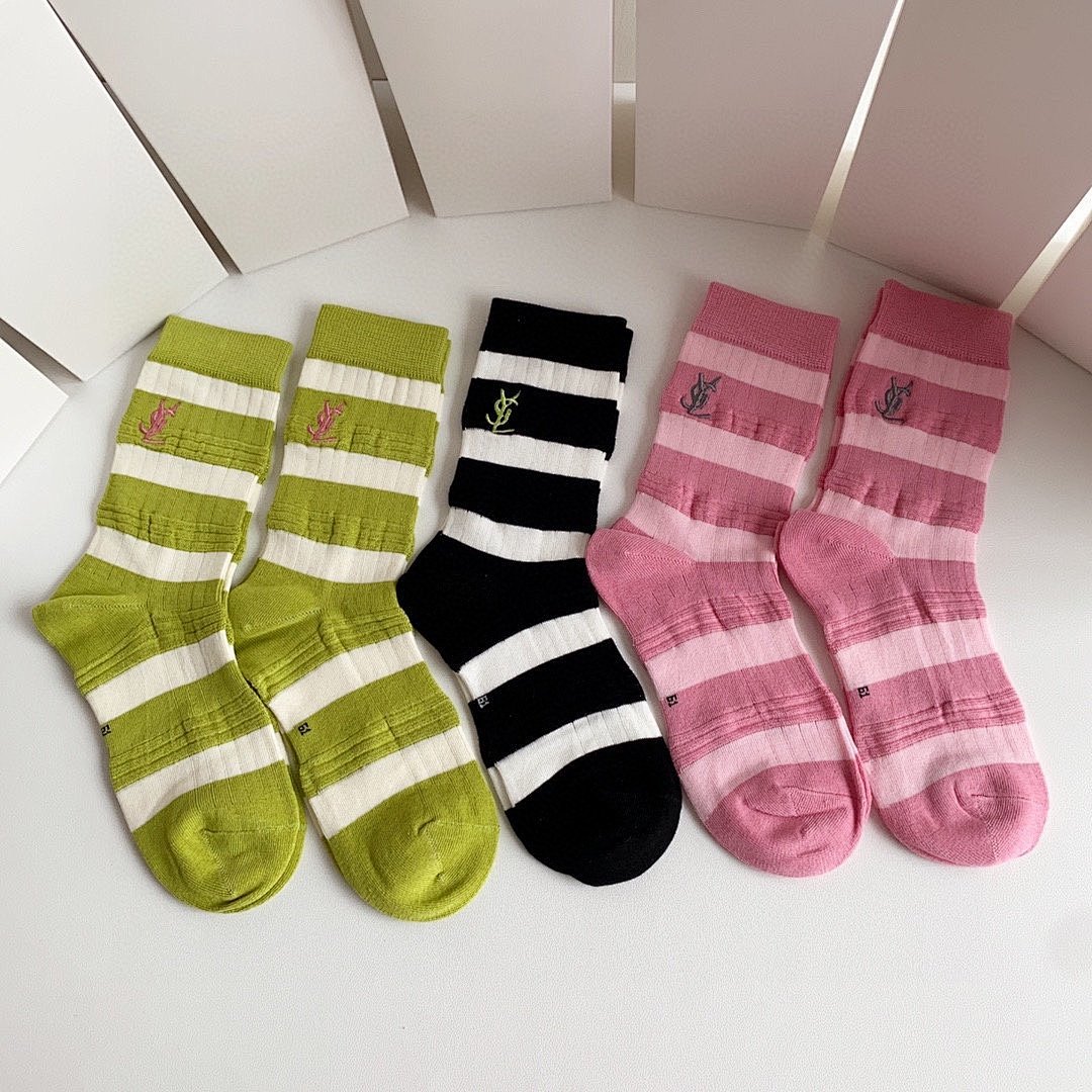 Socks, photo 1