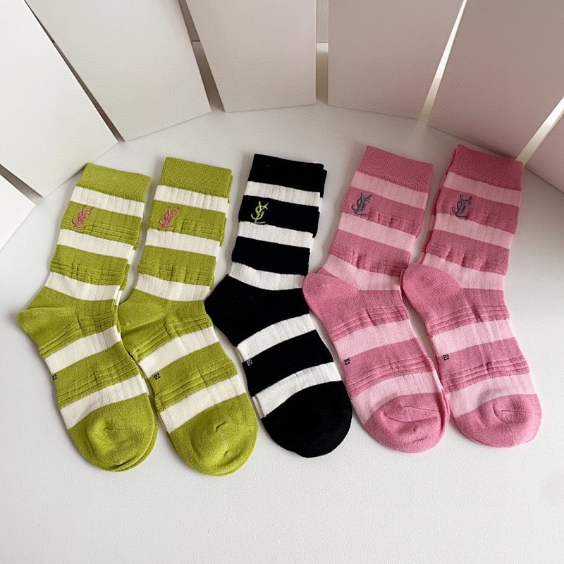 Socks, photo 1