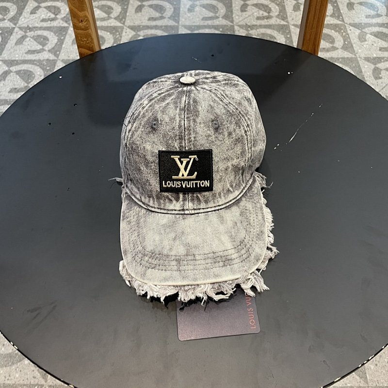 Other Hat, photo 1