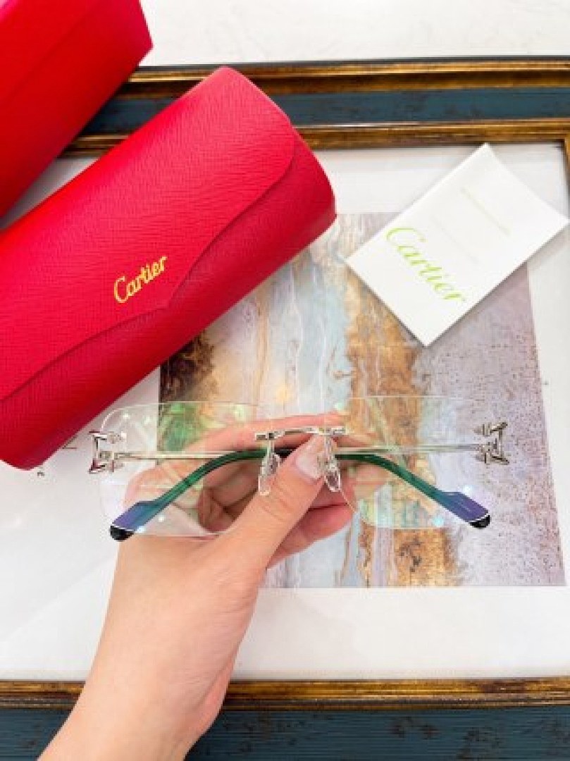 Other Cartier Sunglasses - Image 37