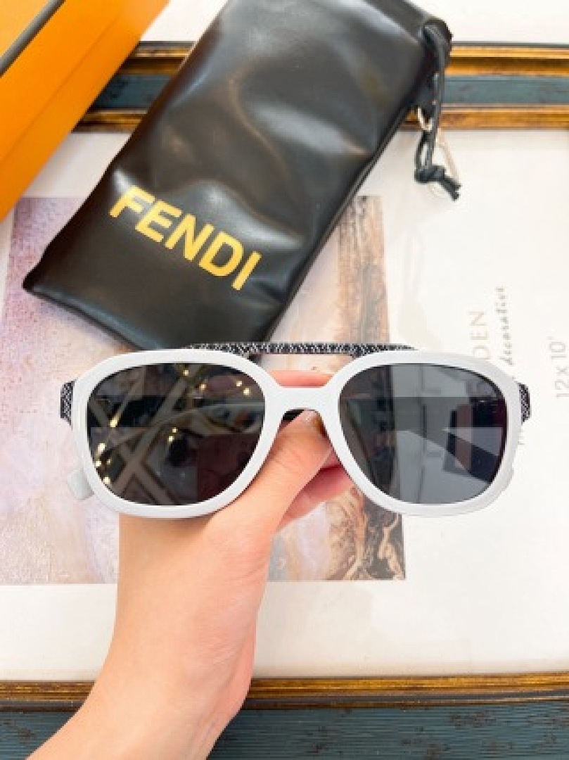 Other Fendi Sunglasses - Image 100