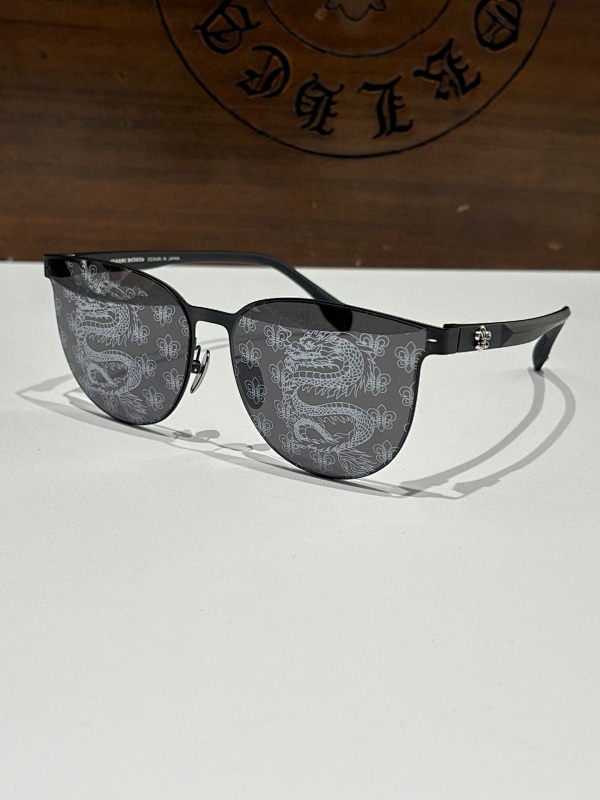 Other Glasses, photo 1