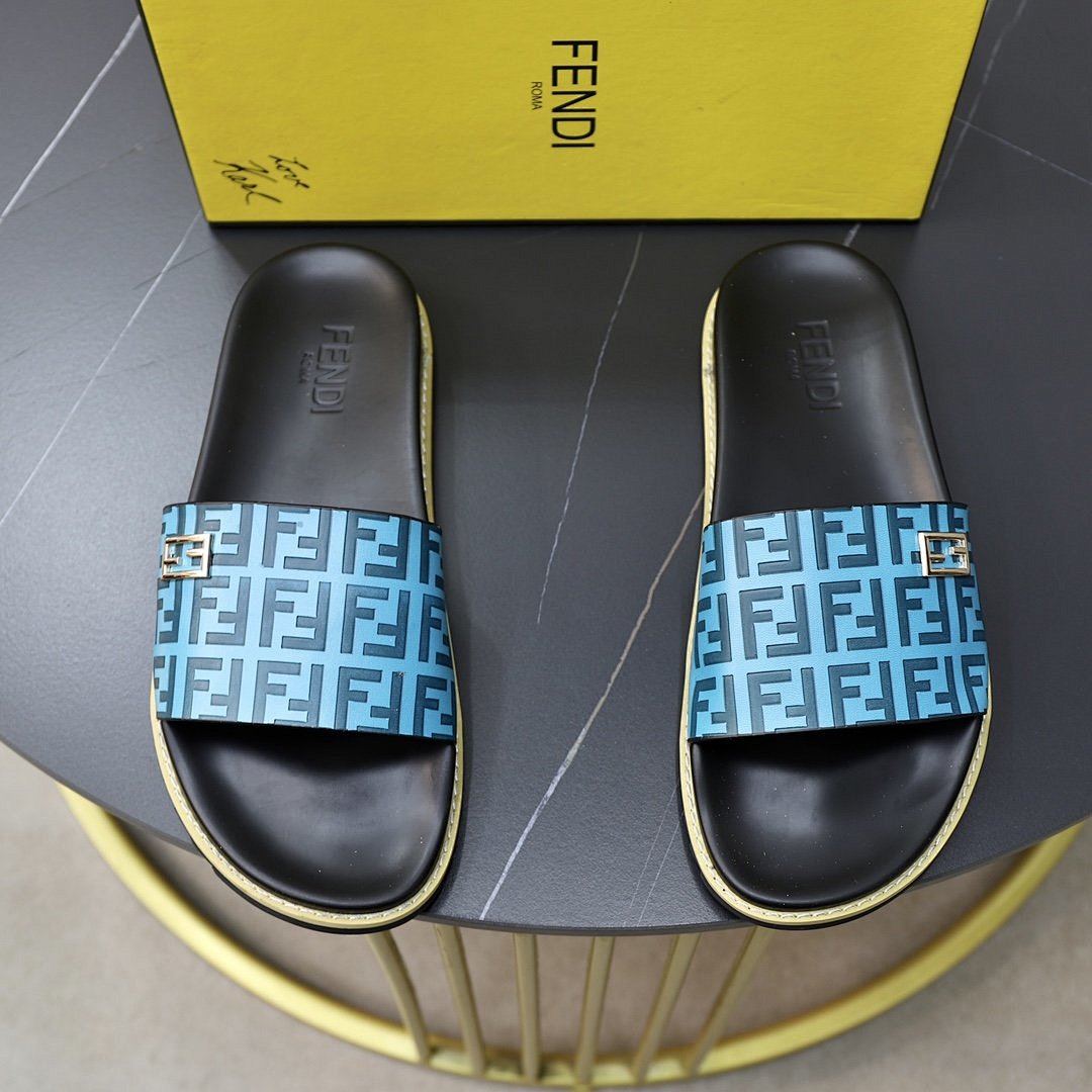 Other Men's Slippers - Image 67