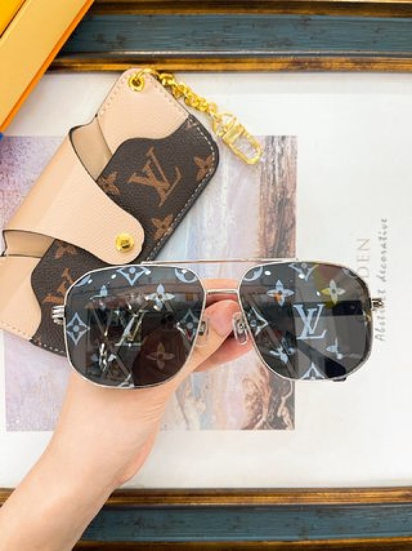 Other Lv Sunglasses - Image 2