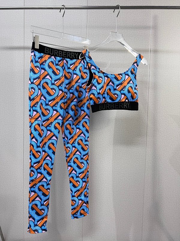 Yoga Wear, photo 1