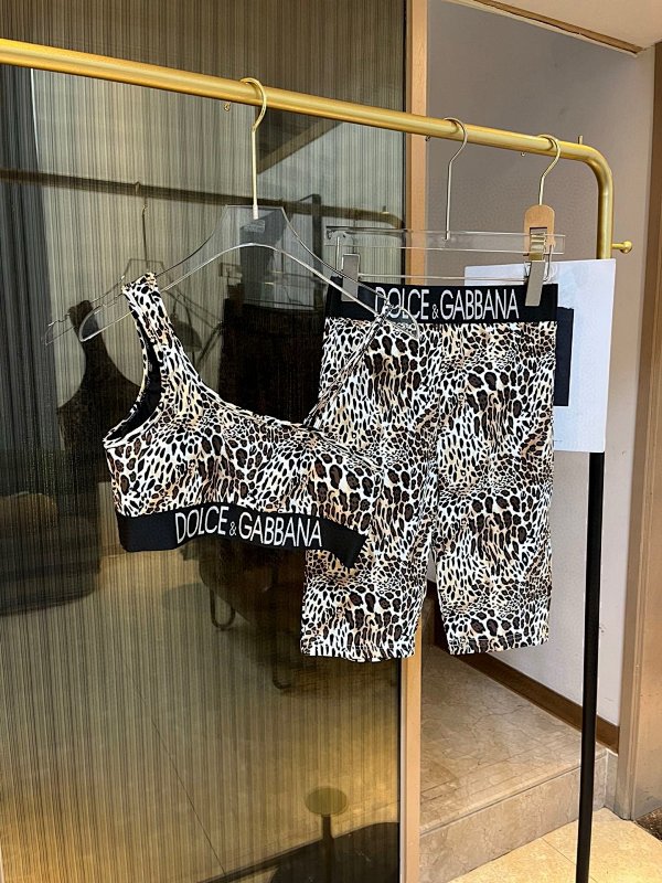 Yoga Wear, photo 1