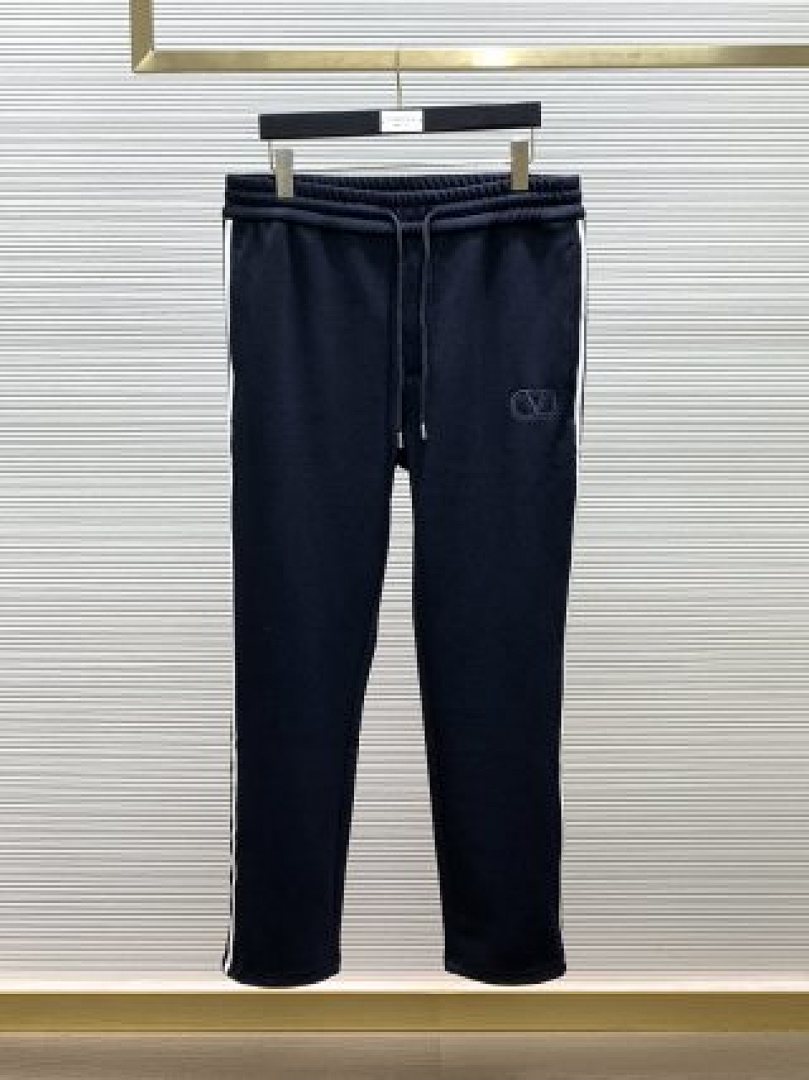 Christian Louboutin VETEMENTS Mens Winter - Image 14